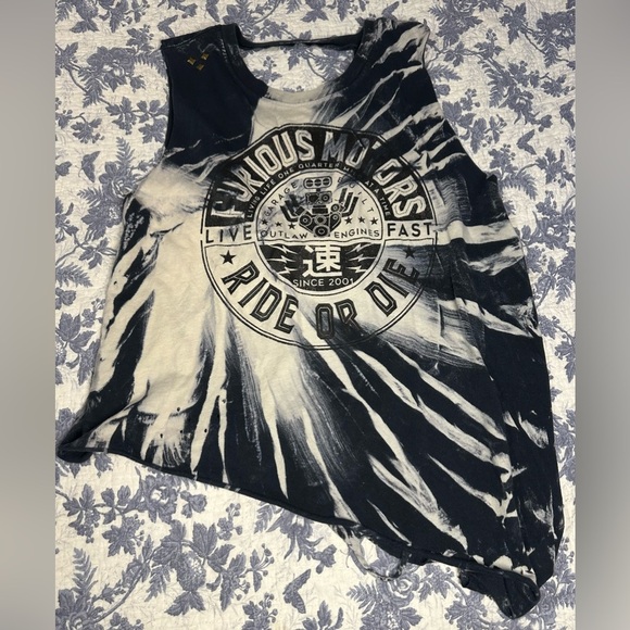 Small Tank Top 4 Piece Bundle (VGUC) - Picture 6 of 7